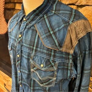 Vintage BKE Blue and Gray Plaid Shirt men’s size XL. Pearl snap.